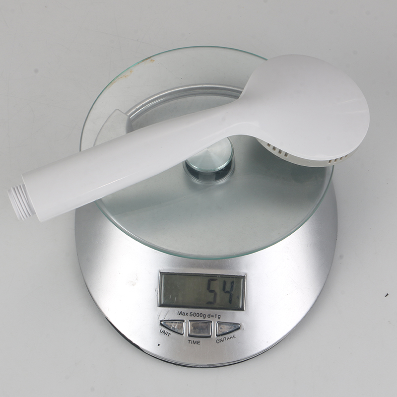 Douche pour le visage gris épaissi